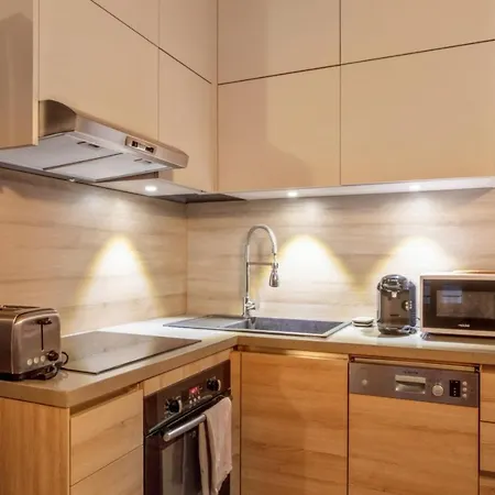 Apartment Typical And Cosy Flat At The Heart Of Marais In - Welkeys